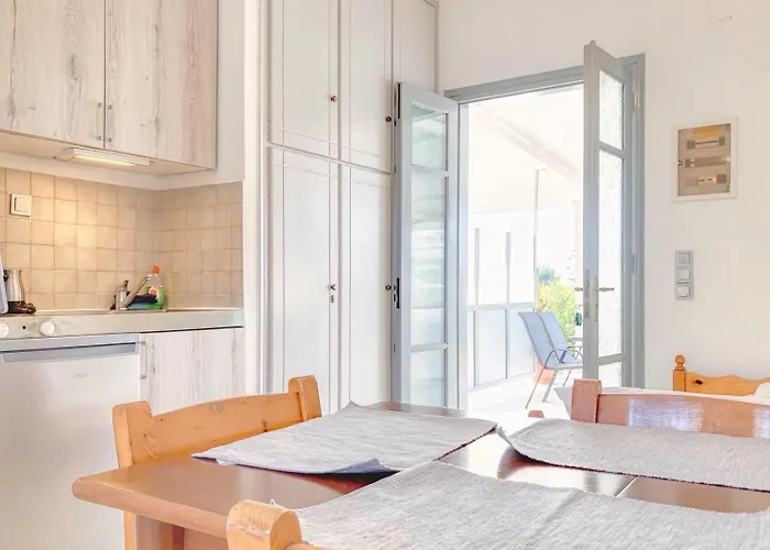 Demar & Apartamento Korakokhórion