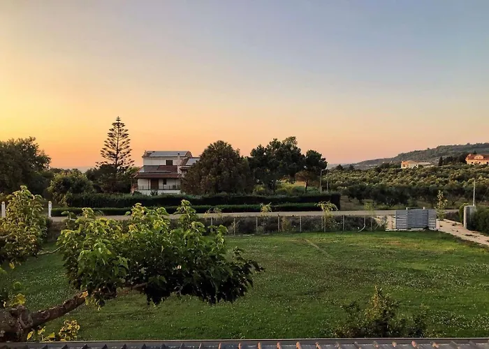 Demar & * Korakokhórion